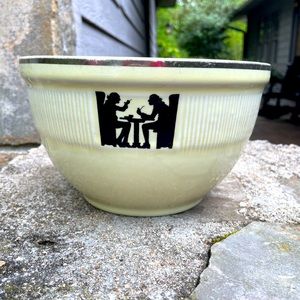 RARE Vintage Hall’s Superior Quality Kitchenware 1930s Silhouette Mixing Bowl